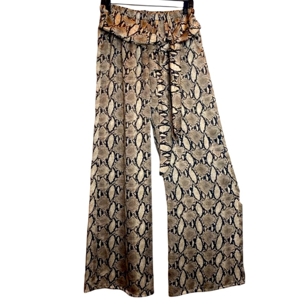 COPY - NWOT Snake Print Palazzo Pants w/Builtin Sash Size Large